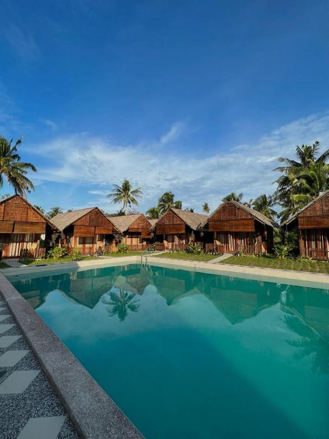 Nipoh Beach Cottage Kijal Exterior foto